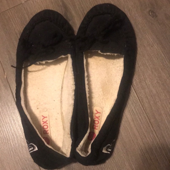 Roxy Slippers - Picture 2 of 3